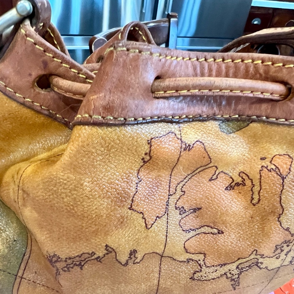 Alviero Martini UNITED STATES Bucket Bag - Picture 5 of 14
